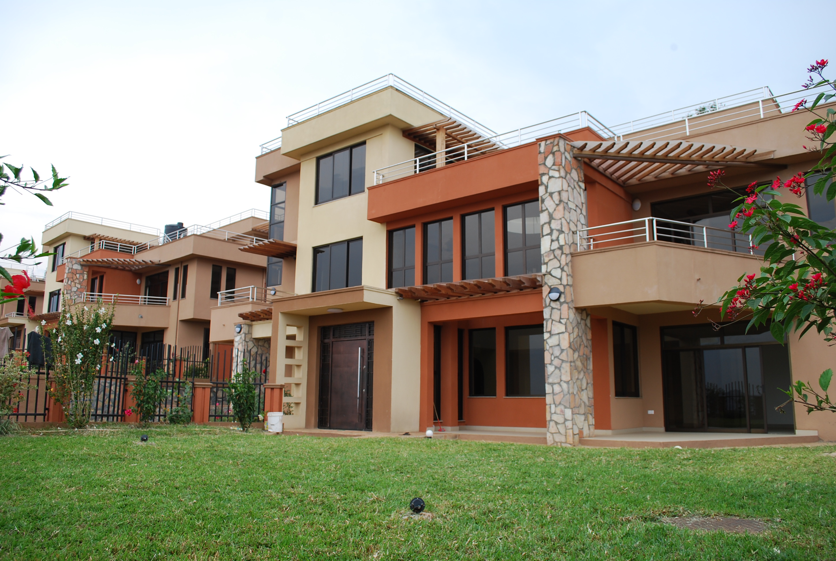 Buziga Villas